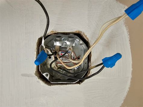 how much wire do you leave in an electrical box|electrical codes for boxes.